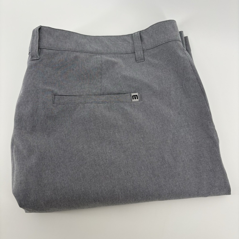 Travis Mathew Shorts Mens 40 Gray Performance Golf Stretch Casual Lightweight